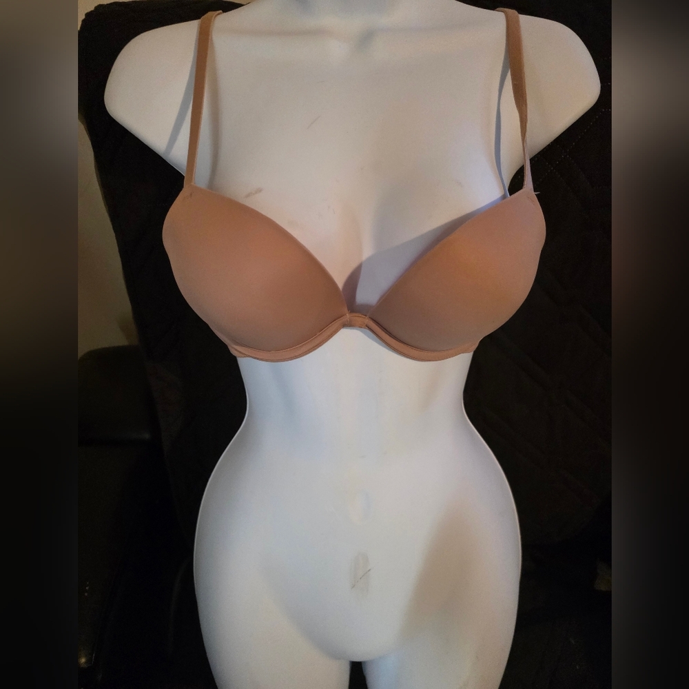PINK Victoria's secret Wear Everywhere super Push 34A
